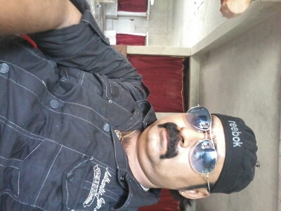 my self raj verma 39 resides li glaas city firozabad ( u p ). established a brand PARAS supari. immensely popular in the region. active on social sites