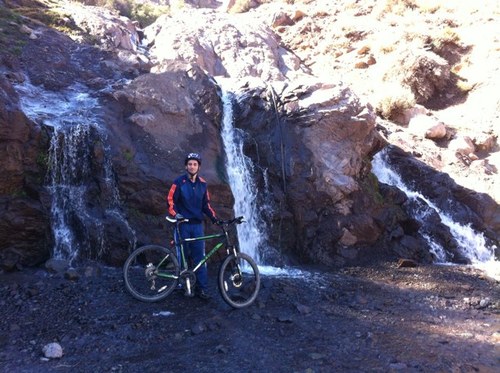 soy de la U, la rayo con la F1, la bicicleta es mi escape.