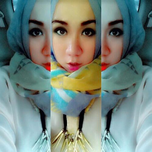 Bachelor of medicine.Moslem.Woman.Selfish.Caring.Loving.Laughter.