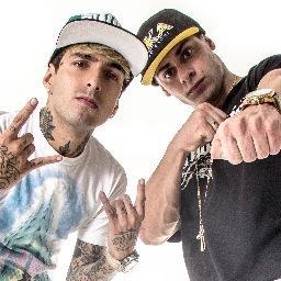 Twitter criado sem preconceito, para todas as pessoas, de todas as idades, que são fãs do @BONDEDASTRONDA ( @diegothug e @LeoSchulzWOW ) me sigam família.