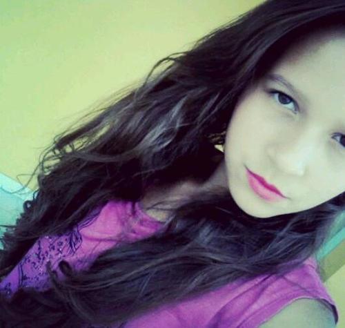 Tô me afastando de tudo que me atrasa, me engana, me segura e me retém. Tô me aproximando de tudo que me faz completo, me faz feliz e que me quer bem.