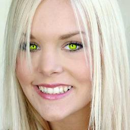 Diosa de la luz. Madre de los humanos y los unicornios. Permanece alejado o tu vista sufrirá las consecuencias.