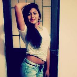 UN ANGEL EN LA SONRISA Y MIL DEMONIOS EN LA MENTE.