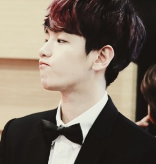 Hay~ ผมแบคฮยอน คนที่น่ารักที่สุดใน EXO-K ผมเป็นคนเอาใจเก่งน่ะ อยากรู้จักฟอลมาสิ่คับ ^^ *โปรยจูบ* ❤ [13-08-56]