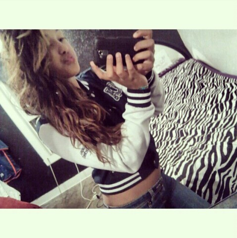 im just a niqqaa fromm thee qhetto but know im in a game &im ballin like a melo !;)