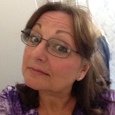 Profile Picture of Linda  Lange Bowling (@llbowl) on Twitter