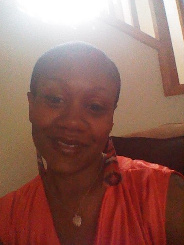 loving. attentive. strong willed. loyal. mother. friend. caring. lesbian.funny. insightful. steadfast. friend....i think im pretty damn great, u will too!