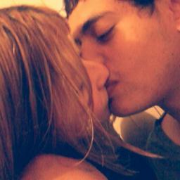 Eu não sou a melhor pessoa do mundo... Mas tb não finjo ser o que não sou!!!! Ty amuhhhh p sempreee Fabio Dressel s2s2