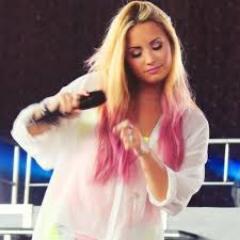 SmeyyeKandis's profile picture. I love DEMİ LOVATO.Demi is my everything.My idol.