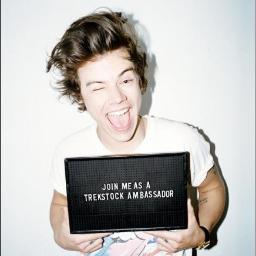 I gave you a free follow cause you're fab. Follow my main account please @malikstagramx  it would be appreciated