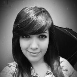 alejandracerati's profile picture. Hoy me siento tan grande por tenerte a mi lado, 
me regalas la vida, que sin ti yo no valgo, 
tienes ese silencio, esos ojos tan magos,