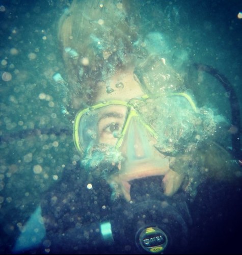 artegavr's profile picture. Don't you all know? Don't you all care? Don't you all see how this isn't fair?Are we all blind? Do we not see? Do we not bleed? Do we not bend to misery?