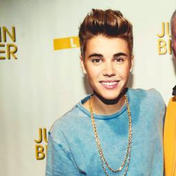 Hi, Im a girl who loves life, Justin, and strawberries. Welcome to my world!