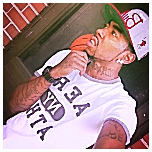 FASTMONEY!!TEAM all i do is hoop and chill and BALL OUT!!wit my team!!NEW BREED ORDER!!ATHLETICS!TO A GYM NEAR YOU!! I ALSO WILL BE PLAYING 4 BLUEFIELD COLLEGE!