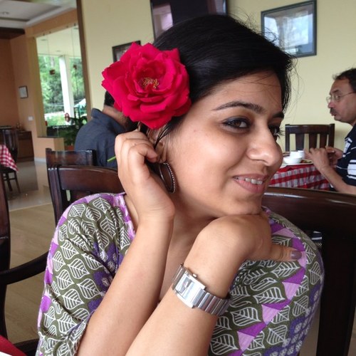 A media enthusiast, love reading and experimental on music!