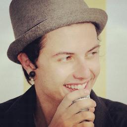 Eu nao sou nada sem você @pelanzarestart (L) .Since:29 de abril de 2011 Dona: Ana Clara
