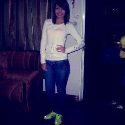 Aveces es mejor alejarse, antes de que te puedas lastimar mas:$
