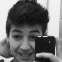 Lindo, tesão , bonito e gostosão , To de zoas gatas , eu sou eu mesmo em tudo, tudo mesmo, e sou verdadeiramente feliz e sou uma pessoa que ama a vida!