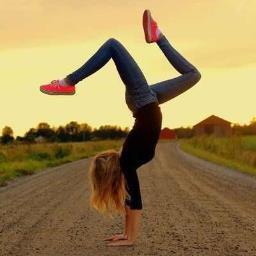 I like to have a good time, run, play volleyball, watch movies, and eat. Coffee addict. Canadian.