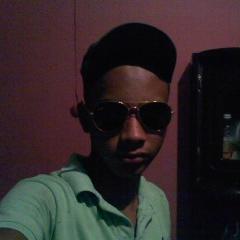 hola soi bien sigueme i te sigo me gusta el rap i la musica electronica 19 años.......de barinas venezuela....ing: geologia i minas estudiante