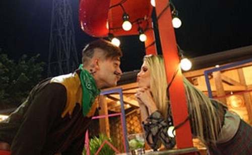 Sou fã do casal mais do bem da fazenda...
Barteus sempre!!!