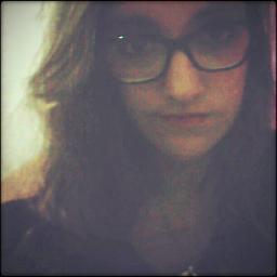 17 anos, leonina, musica, internet, familia, amigos, Johnny Depp, @MatthewPerry , Robert Downey Jr. , Friends, TWD