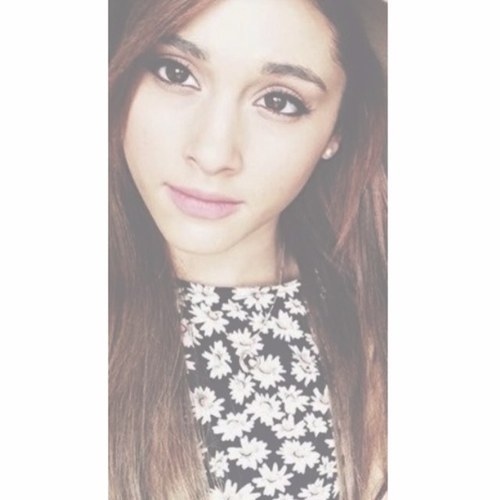 saved acc- follow my other account @salutethebieber thanks :)