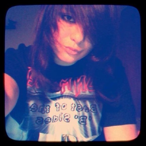 i Love Black veil brides,all time low,pierce the veil,sleeping with sirens,marilyn manson,slipknot,green day,blood on the dance floor,escape the fate nd more!!