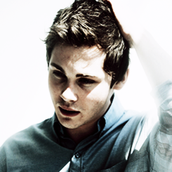 OurLoganLerman's profile picture. 