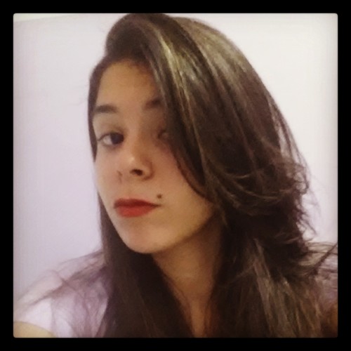 “Aos que tentaram me derrubar, faça melhor. Ainda estou de pé!!”