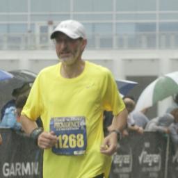 neuroscientist, bioinformatics guy, long-distance runner, part-time wrangler of animals (small and large)