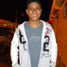 AdelsonDel's profile picture. 