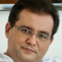 fã clube criado no dia que conheci e me apaixonei pelo jeito dele se importa pelas pessoas  e o carisma grande que ele tem.

criado=31/07/2013