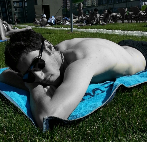 yazanhousseiny's profile picture. 