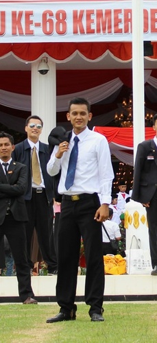 Ketegaran bkn dtg dr Tuhan, tapi bgaimna diri ini bisa mmbawa diri jauh dr rapuhnya jiwa.