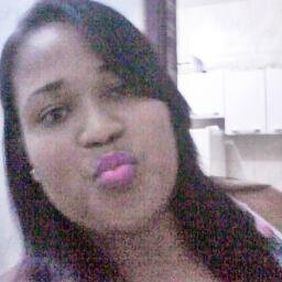 jamais espere o incentivo dos outros,pois o primeiro a acreditar nos seus sonhos tem que ser você mesmo.E lembre-se ,a dor que machuca é a mesma que ensina