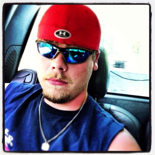 #TeamDuramax #TeamCummins #DieselFanatic #VolsFan Born and raised in Tennessee