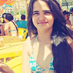 Não preciso dá sua opinião pra ser feliz, julgue-me como quiser . !!