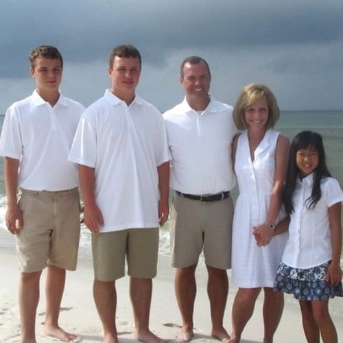 Wife to @Richard_Gochis, mother to 3 amazing kids, daughter, sister, & friend. HR pro. Reader. Runner. Adoption advocate. Grateful always for God's grace.