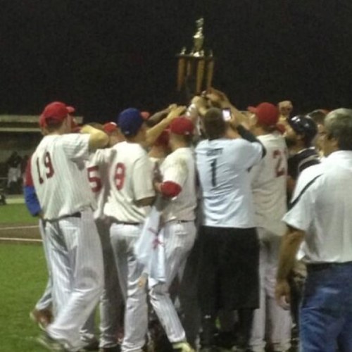 2013 NSBL champions. Currently led by Sean Buckland. Direct message if you have any questions. RIP JB, RB - Always in our hearts #rollphills