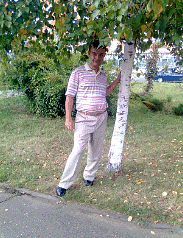 krikorov13's profile picture. 