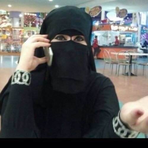 ‏الجميلون هم فقط ﻣن يقومون بَ متاابعتي ☺♥أنا فتآة تبعثر احرفها كذوق فقط ♥ وأبْقىَ انّا بَلا اشبَاهْ نّادرَه بحّقَ ويّستحَيْل تكرارَيّ N