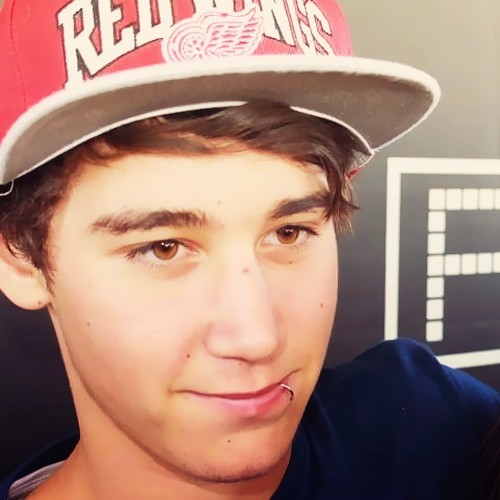 nathanswagy's profile picture. 