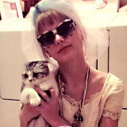 taylor swift fan page ~ USA ~ Vote for taylor at the VMA!
