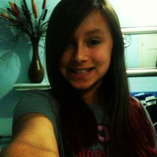 Im 11 and Im in 7th grade my best friend is also my twin, Kayla,  follow me!!! I LOVE AUSTIN MAHONE MORE THAN ANYTHING❤❤✌