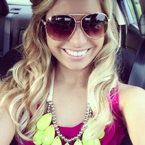 My name is kathy! I go to florida state! I love softball and country music!