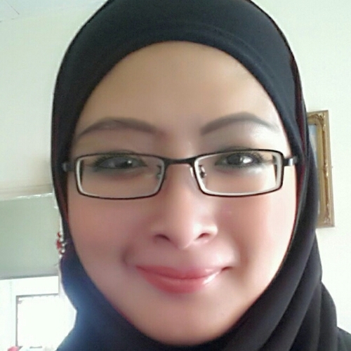 i'm a weirdo, i love to art, singing, differences and uniqueness because I am one of the kind :-)