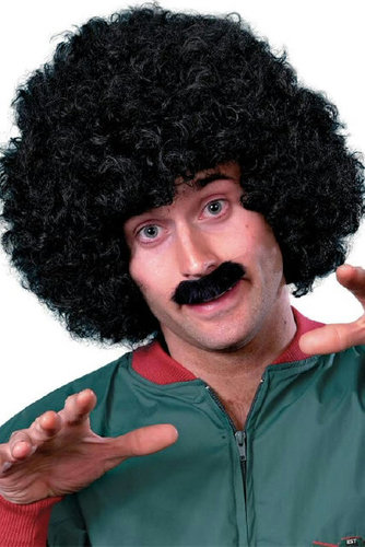 Retired cheesy quaver! Footy, Boxing,Birds, Bevy's and Banter! Fellaini look-a-like! See ya around like a doughnut!