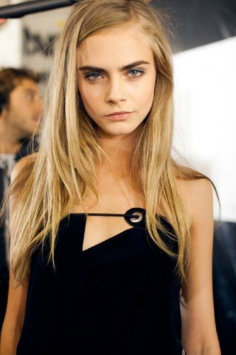 i ship me and cara delevigne