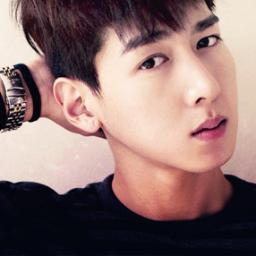 กูจินหลง มาเฟียแห่งเกาะฮ่องกง. เงี่ยน เอฟวี่ ไทม์.
ศูนย์รวมความจั(ญ)ไร #Lust Fam.